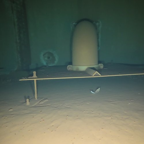 Sprinklertank-Inspektion: Stahltank, 20 Jahre – Inspektion Stuetze Rohrschellen Sedimentablagerungen Bodensicht