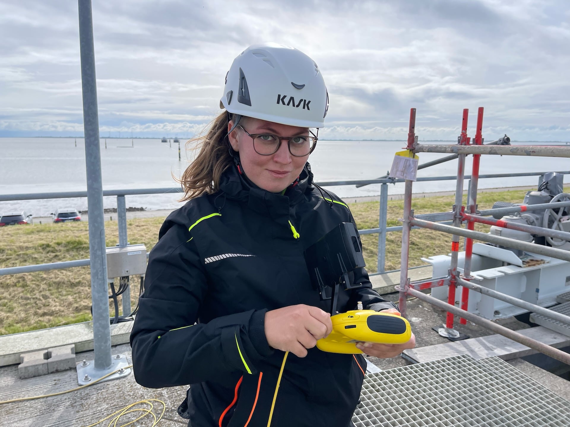 Sprinklertank-Inspektion: Juliana Aussenaufnahme Mit Fernsteuerung Von Unterwasserdrohne